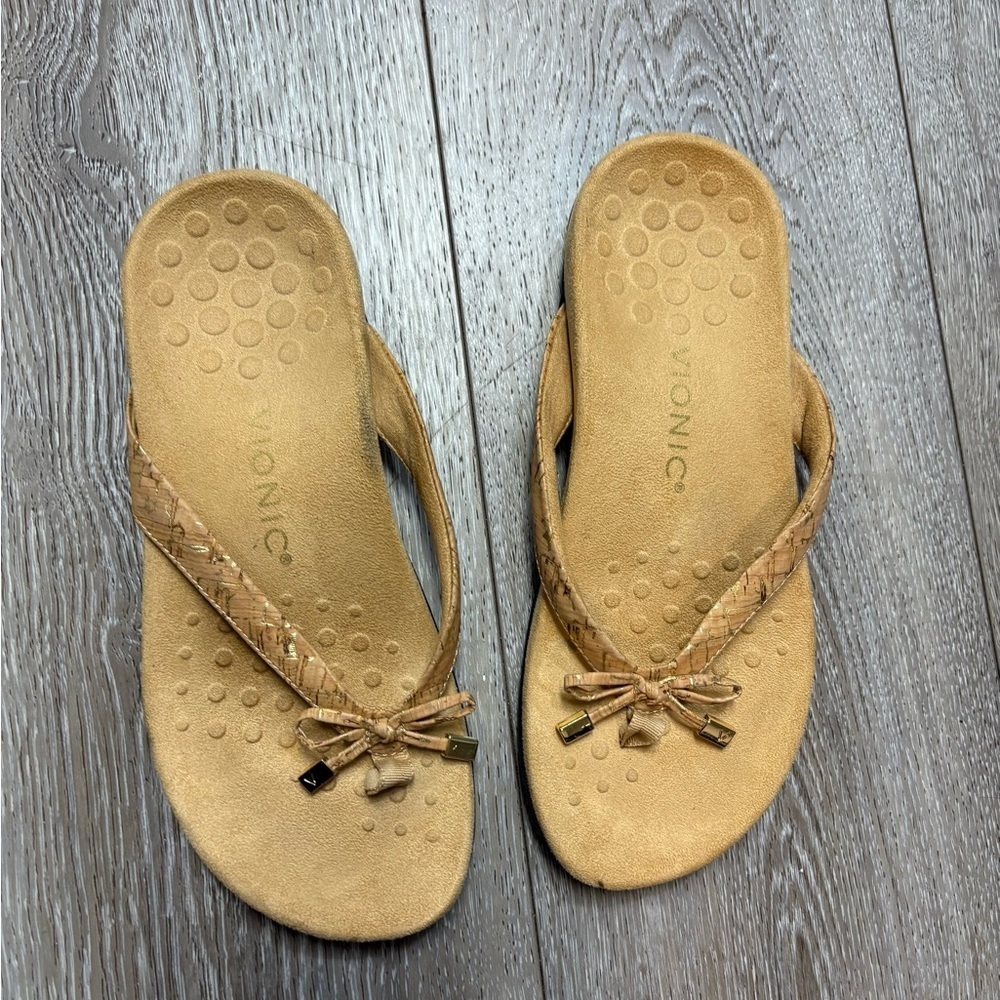 Vionic Beige Sandals with Bow Accent